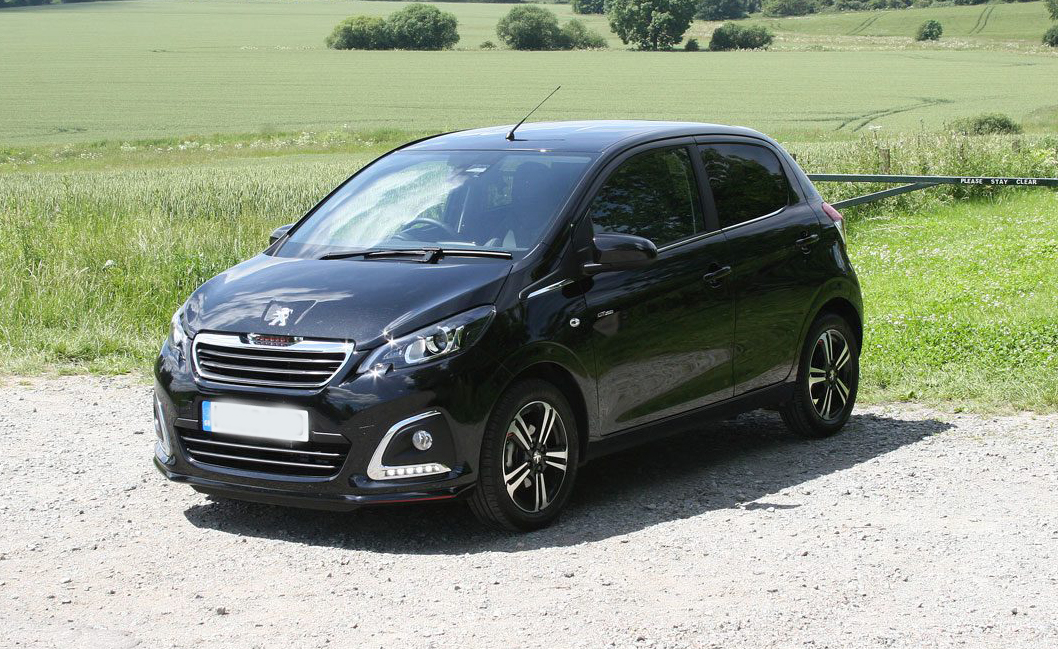 PEUGEOT 108